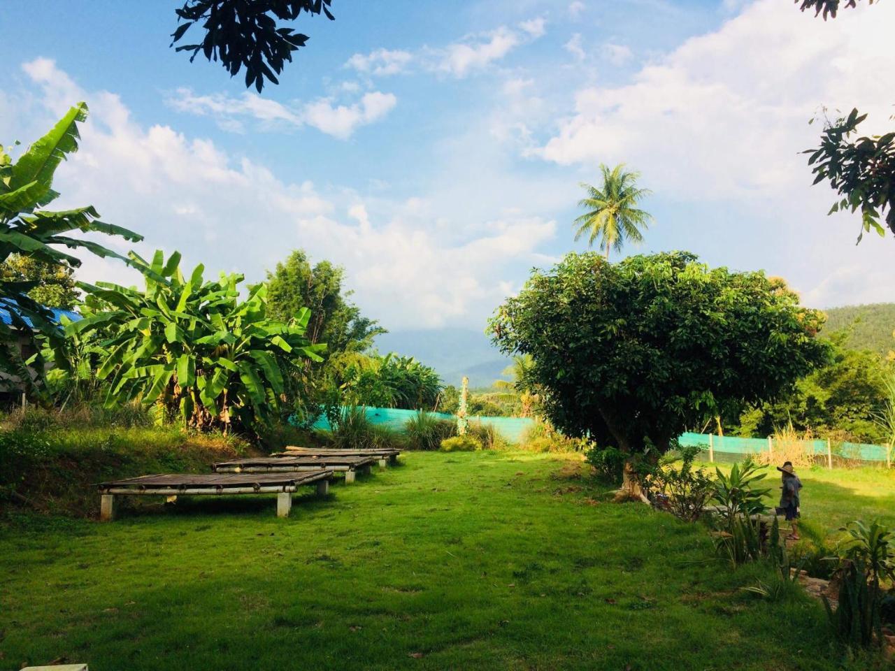 Phu Chaem House Hotel Mae Chaem Bagian luar foto